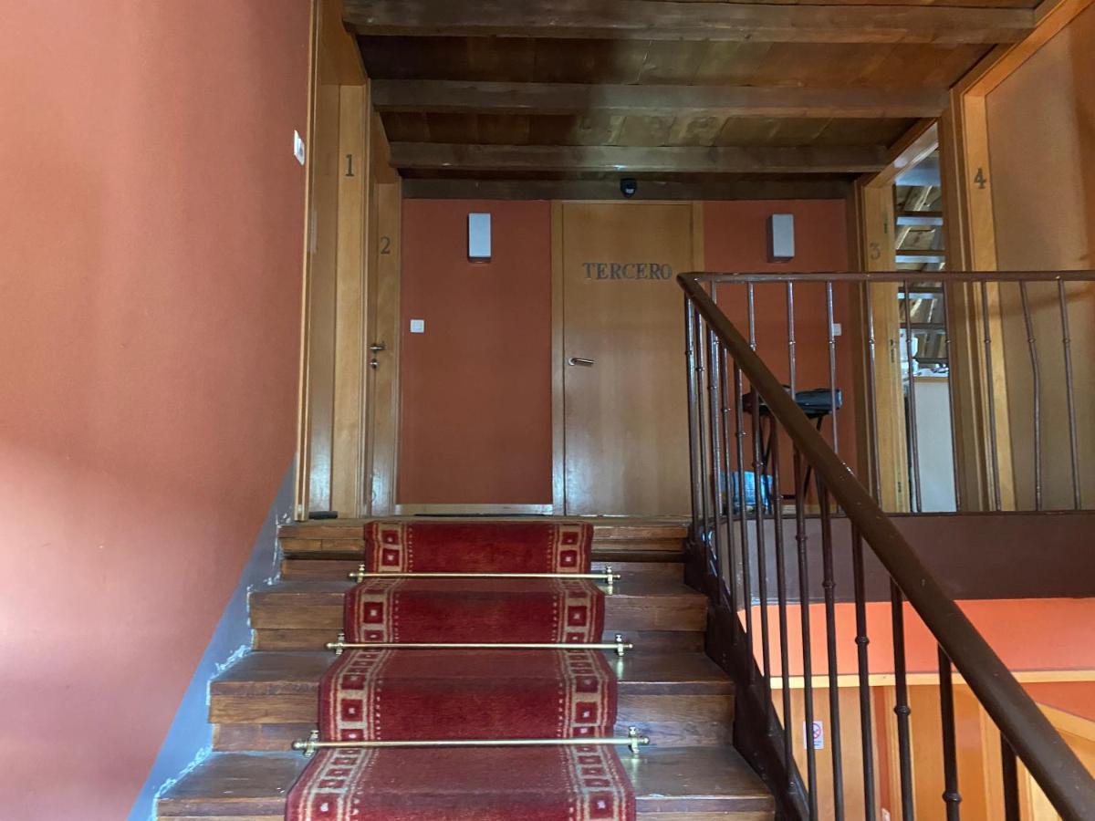 Loft De La Place Apartment